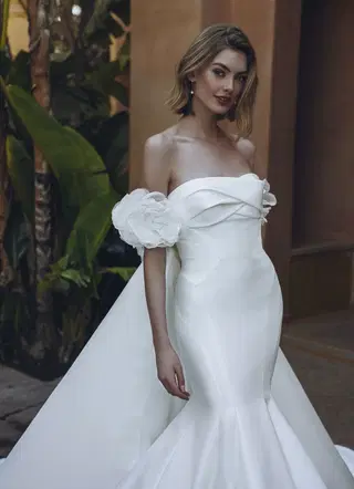 UMARA by Enzoani - view 3 of 7