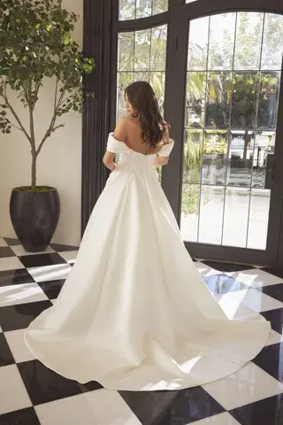 Addison by Casablanca Bridal - view 6 of 8