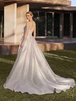 EISDELL by Pronovias - view 3 of 4