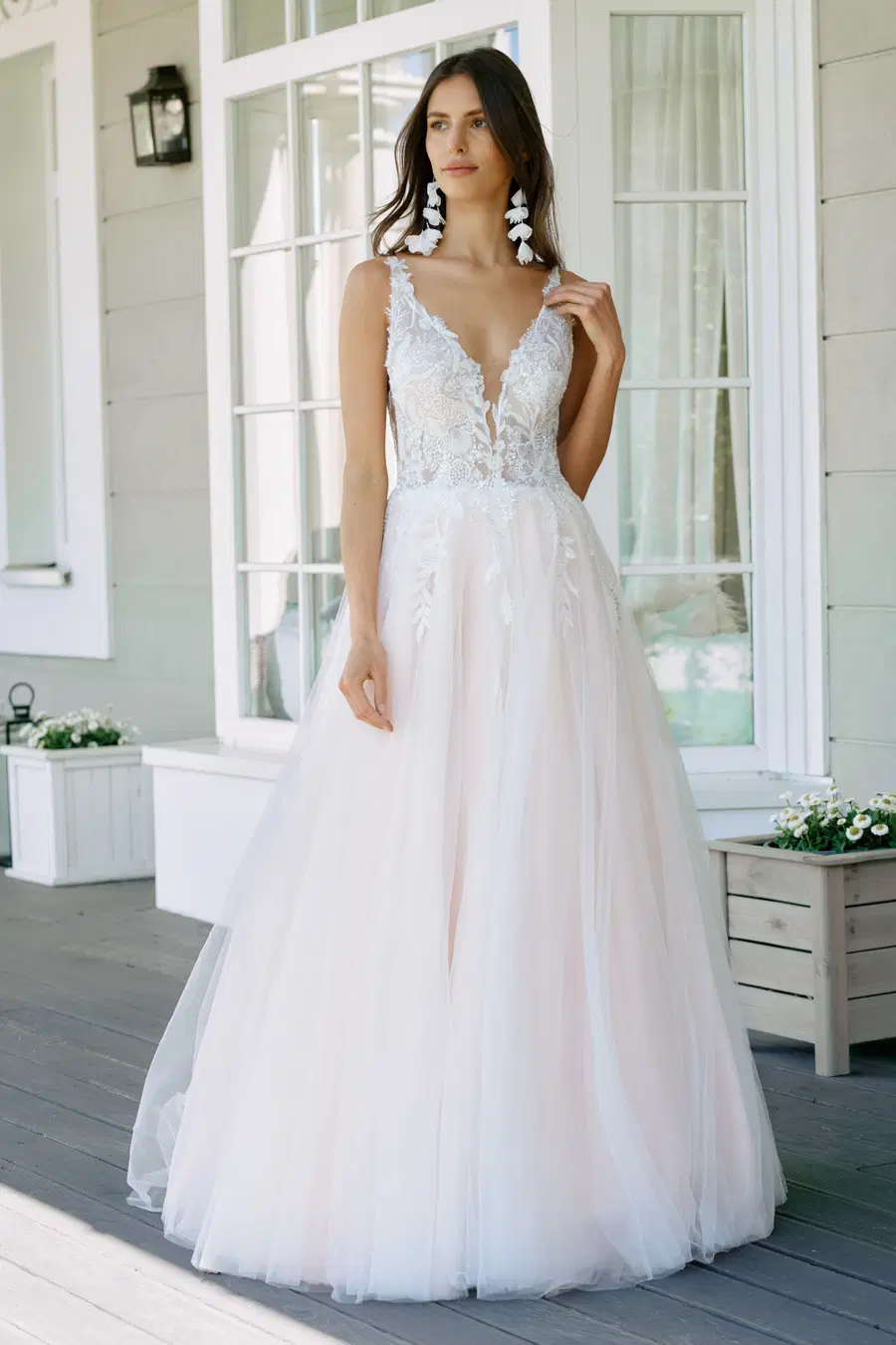 E-5005T by Elizabeth Passion: A-Line silhouette, V-neck neckline, sleeveless, lace
