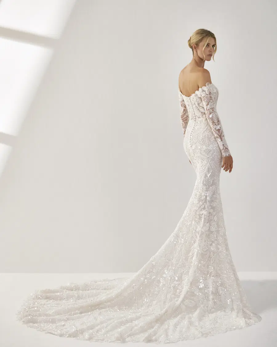 Adria by Luna Novias - view 3 of 5
