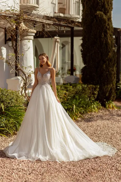 Style 8251 wedding dress by Monica Loretti, A-line, lace