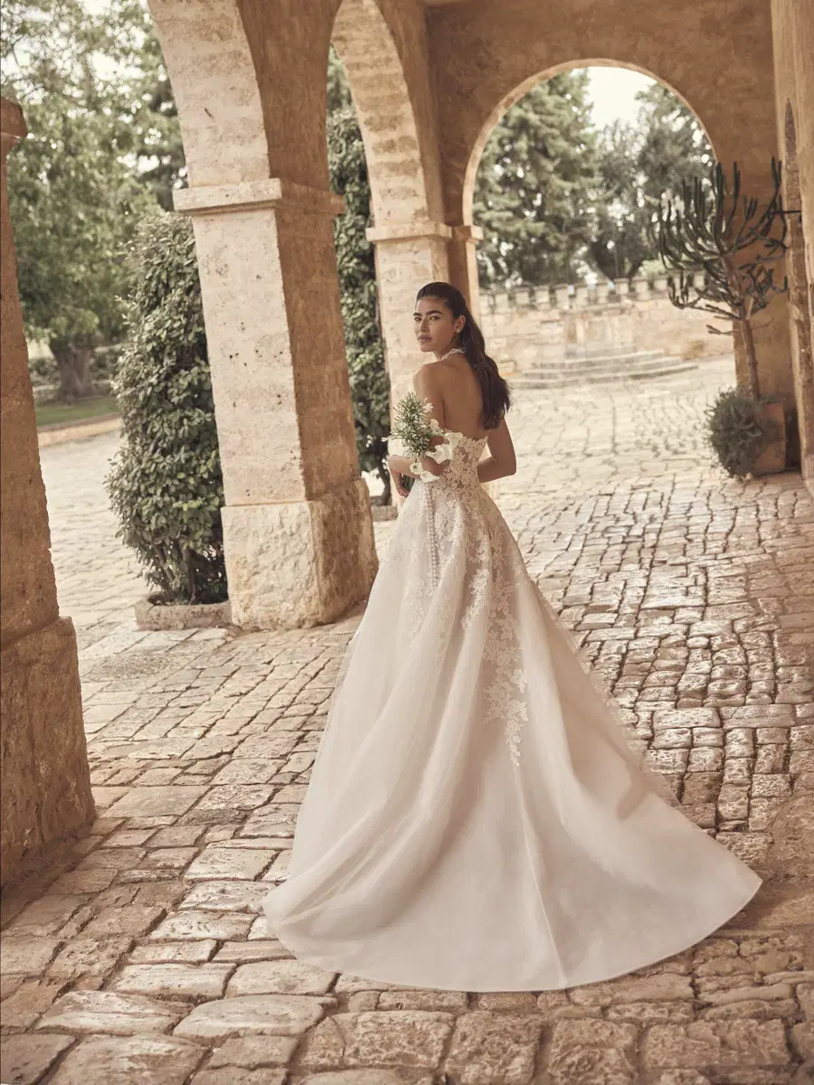 Morwen von Modeca Bridal - Ansicht 2 von 5