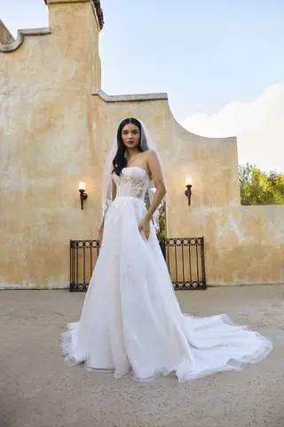 Cordelia by Beloved by Casablanca - view 2 of 8