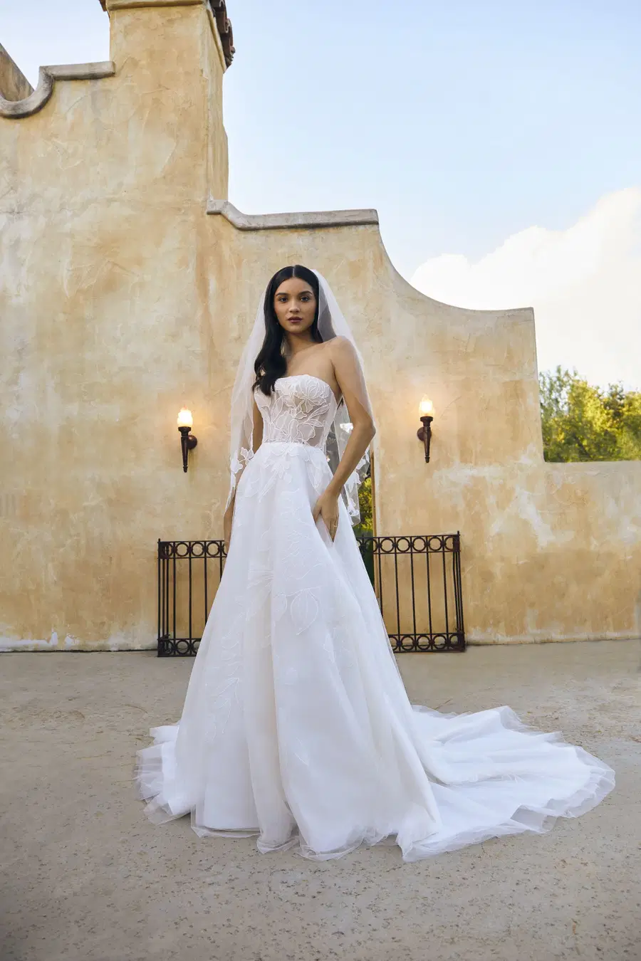 Cordelia by Beloved by Casablanca - view 2 of 8