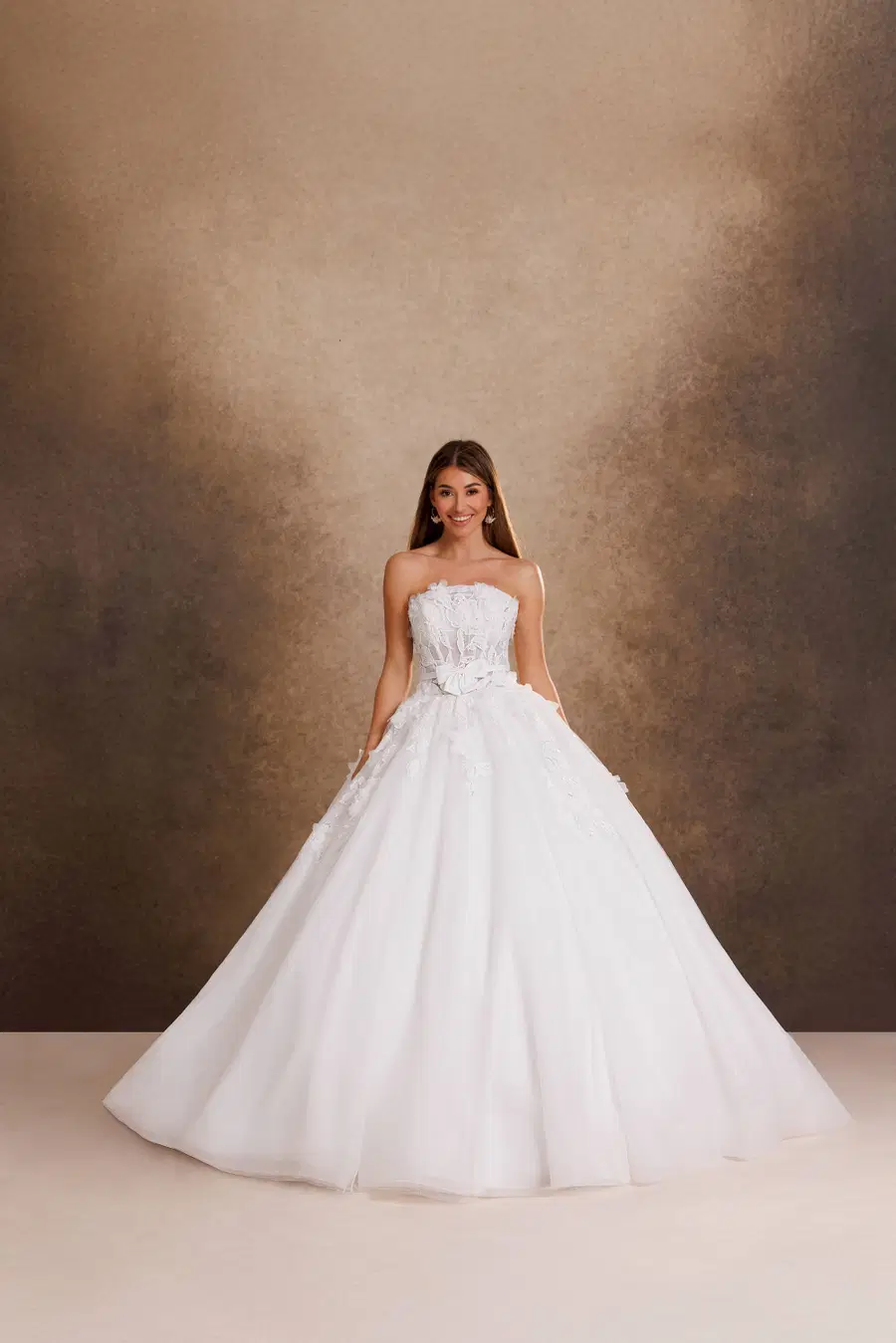 RB6205 by Rachel Allan: Ball Gown silhouette, straight neckline, sleeveless, tulle