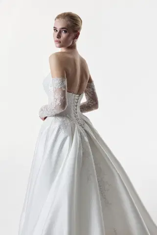 Cordelia by Josephine Scott - view 4 of 9