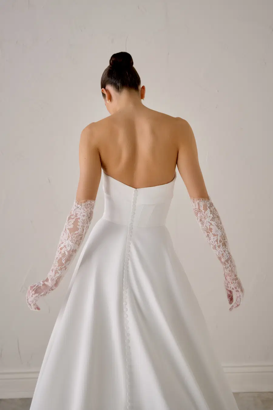 Empressa by Justin Alexander Signature - view 6 of 7