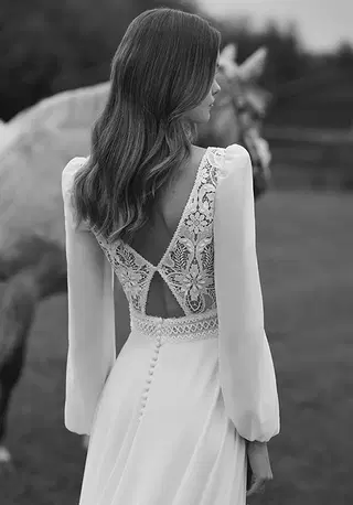 Neimy by Alma Novia - view 3 of 7