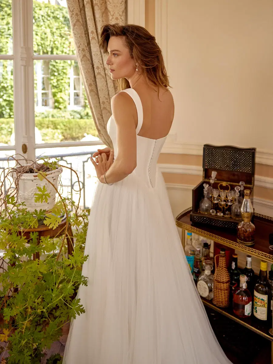 Millie by Justin Alexander - view 4 of 4
