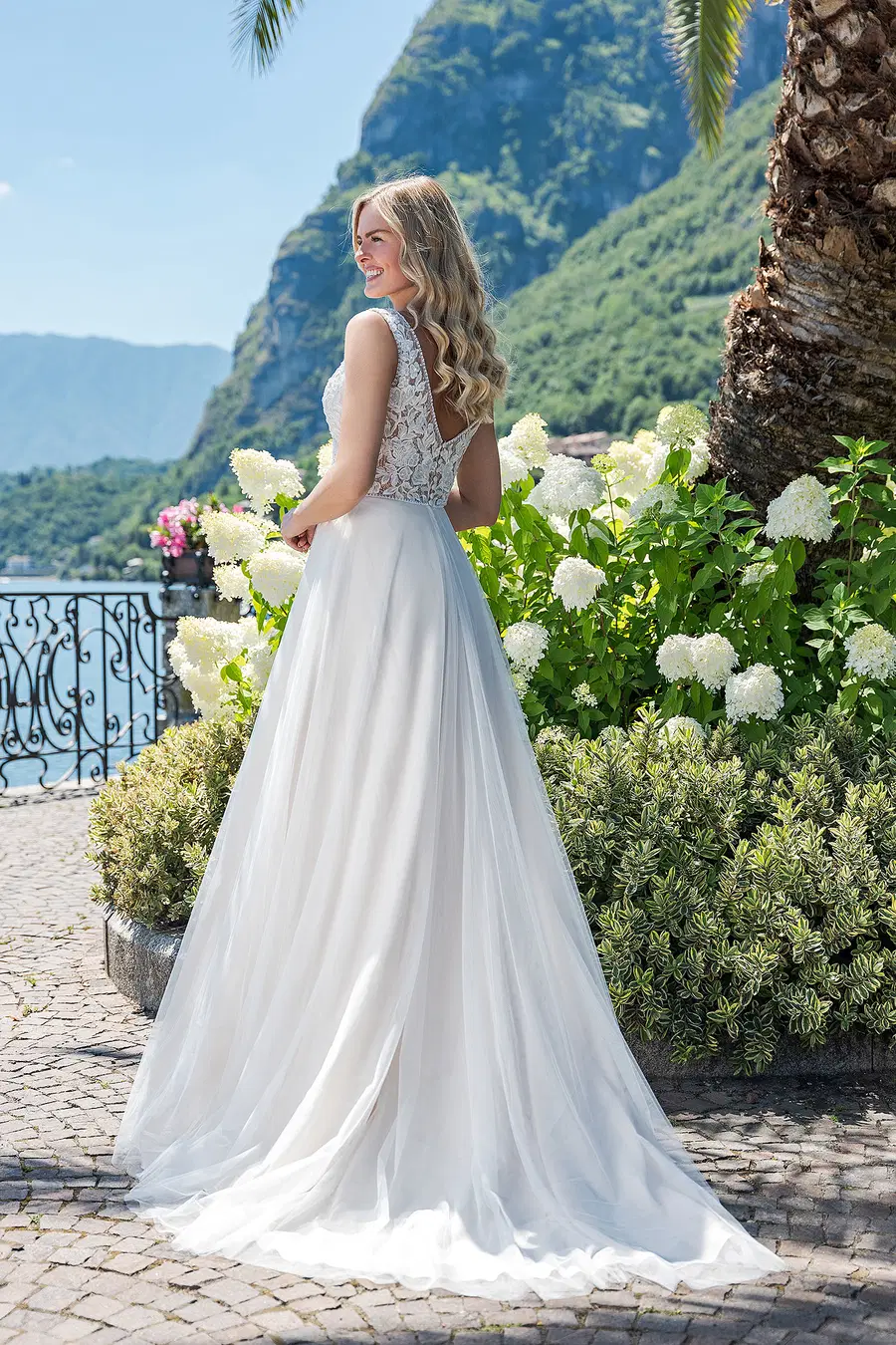 VN20 ivory/rumpink by Vera Nova - view 4 of 5
