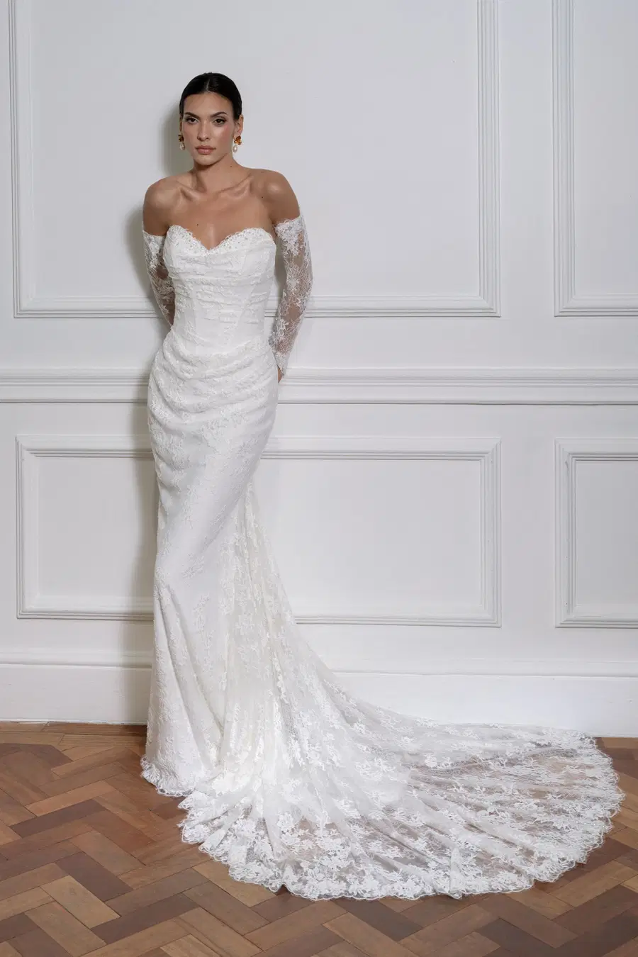 Tara by Avenue by Josephine Scott - view 5 of 5