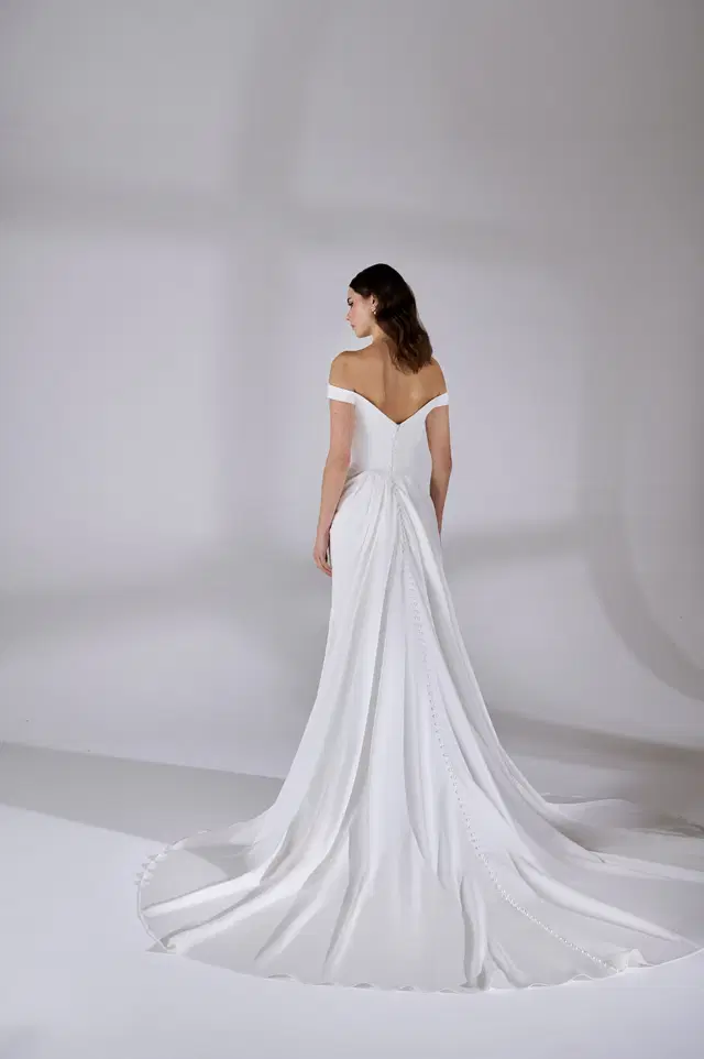 Vienna by Avenue by Josephine Scott - view 2 of 3