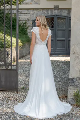 VN59 ivory by Vera Nova - view 3 of 4