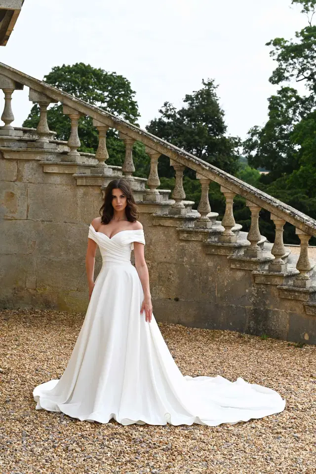 Castlebourne by Dando London: A-Line silhouette, off-shoulder neckline, sleeveless, crepe