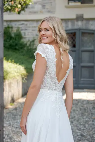 VN59 ivory by Vera Nova - view 4 of 4