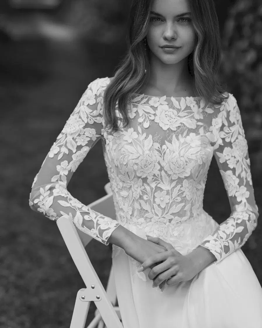 Nicola by Alma Novia - view 2 of 3