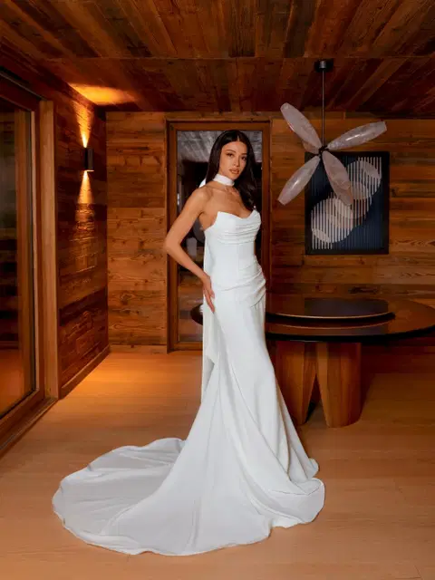 Blanche Brautkleid von Innocentia, Gerade, Crepe