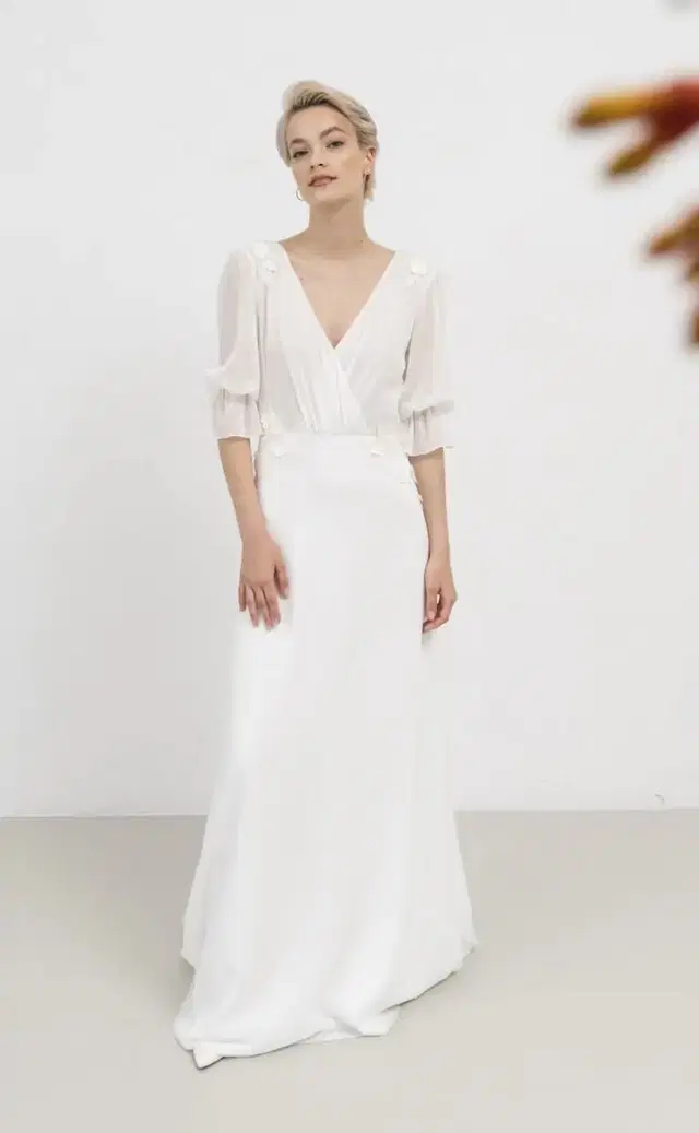 Bell Sleeve Dress by Kisui: Straight silhouette, V-neck neckline, short sleeves, chiffon