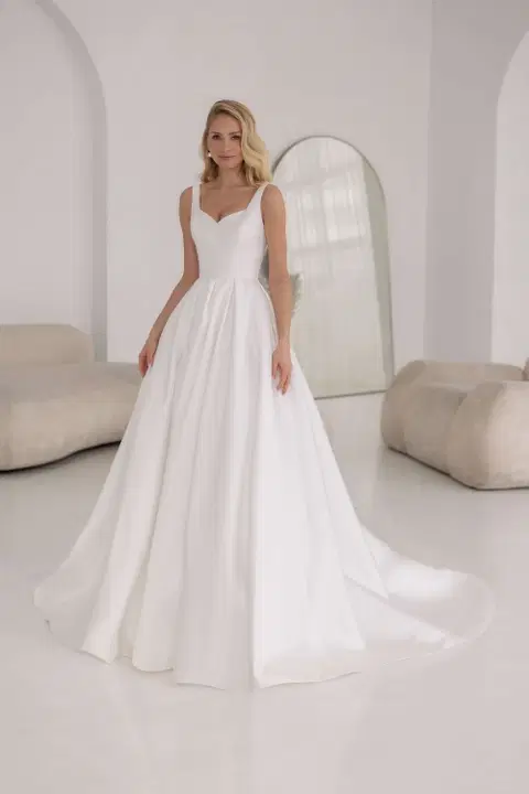 Lubica wedding dress by Jarice, ball gown, mikado