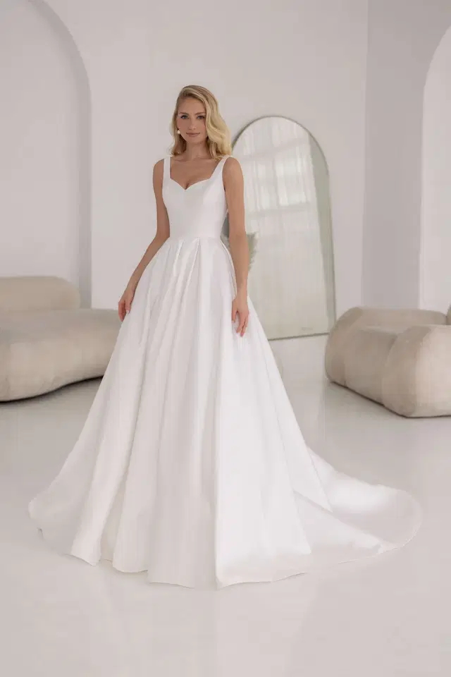 Lubica by Jarice: Ball Gown silhouette, sweetheart neckline, sleeveless, mikado
