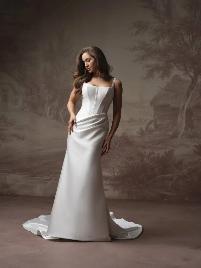 PAMELA by Rebecca Ingram: Fit & Flare silhouette, square neckline, tulle