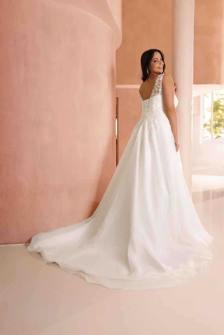 Cassi by Azuree Bridal - view 4 of 4