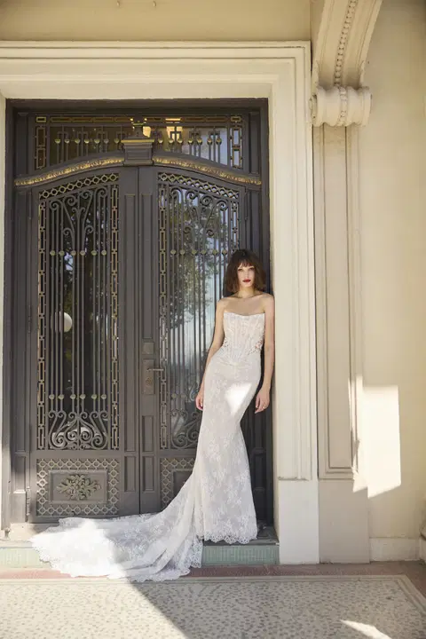 Dublin wedding dress by Sottero & Midgley, fit & flare, lace