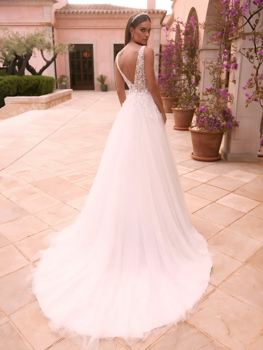 Aspasia by Bianco Evento - view 5 of 5