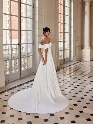 Cezanne by Adore - view 5 of 5