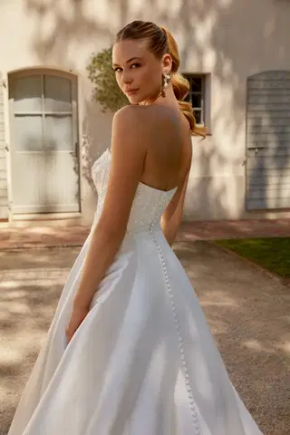 44596 by Sincerity Bridal - view 4 of 4