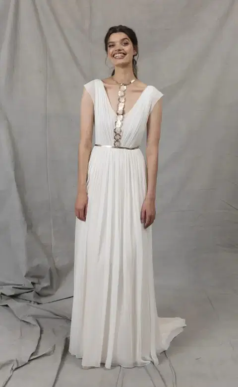 Garden Flower – Roségold wedding dress by Kisui, chiffon, V-neck