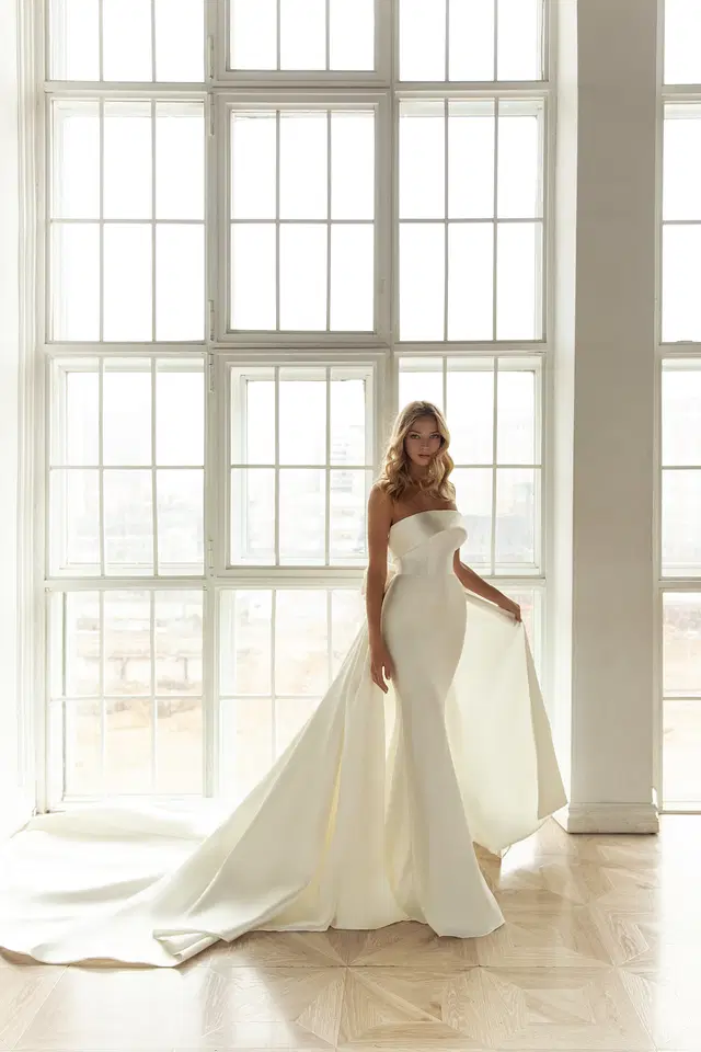 Alegra by Eva Lendel - view 3 of 3