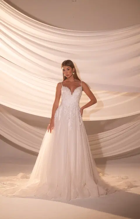 Style RB5107 wedding dress by Rachel Allan, A-line, tulle