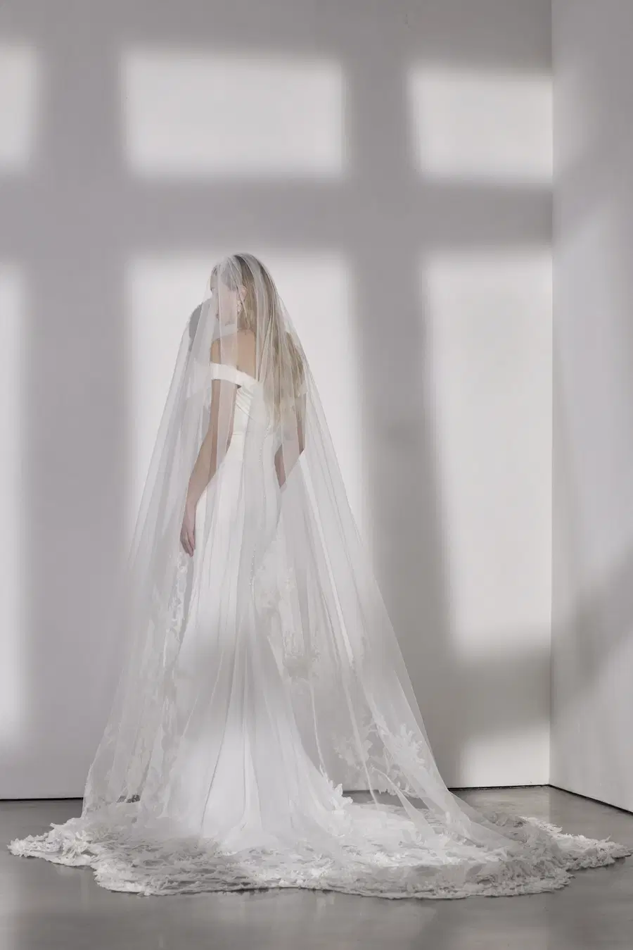 Sienna by Avenue by Josephine Scott - view 6 of 8
