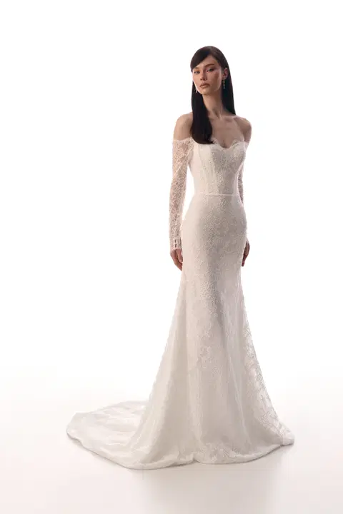 Ruby wedding dress by Innocentia, mermaid, crepe
