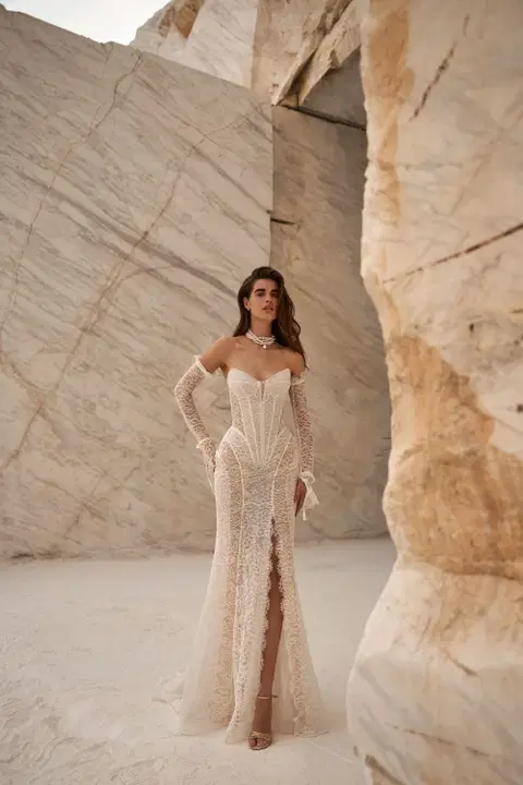 Audrey wedding dress by Milla Nova, mermaid, chantilly