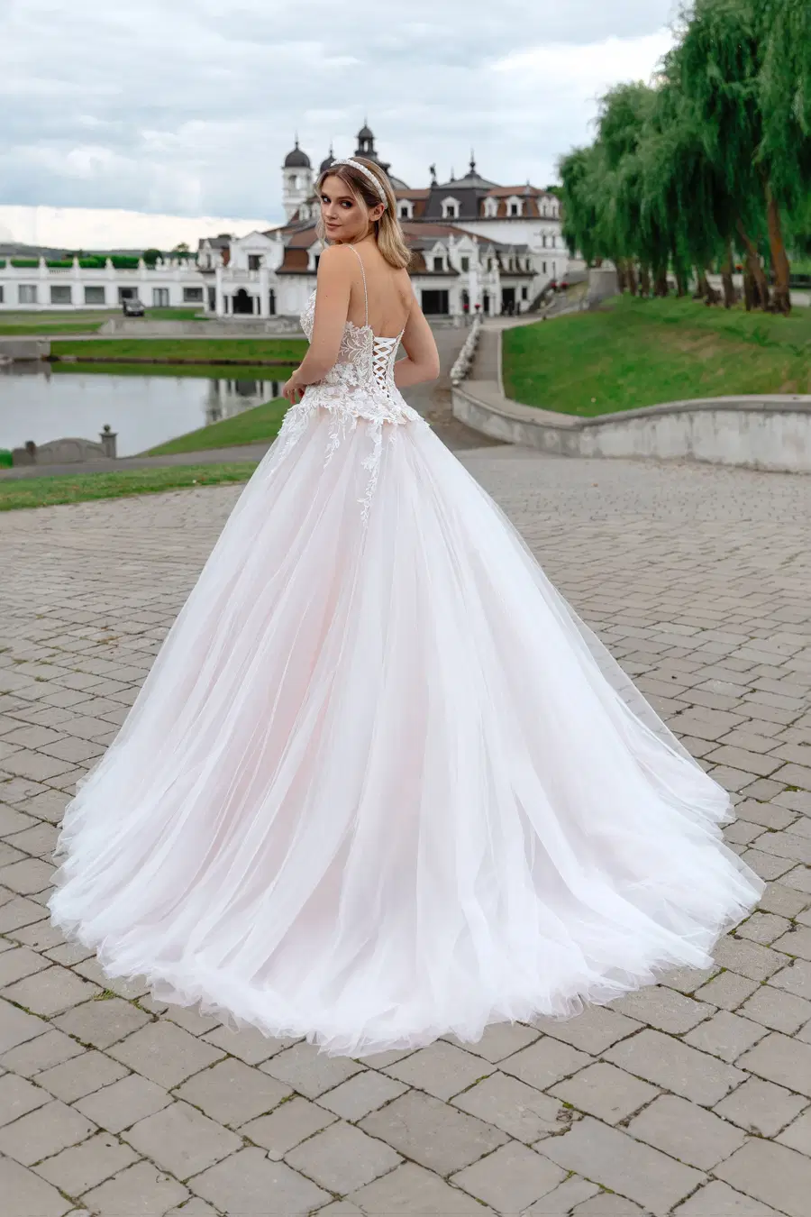 5576+8238 by Serena Bridal - view 2 of 4
