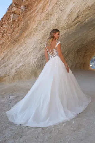 Annastacia by Azuree Bridal - view 3 of 4
