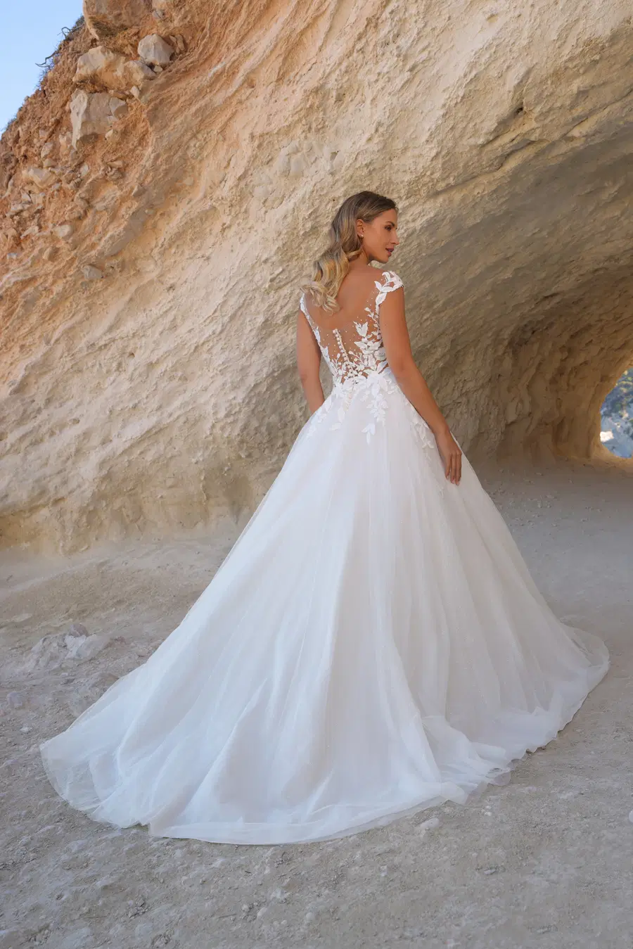 Annastacia by Azuree Bridal - view 3 of 4