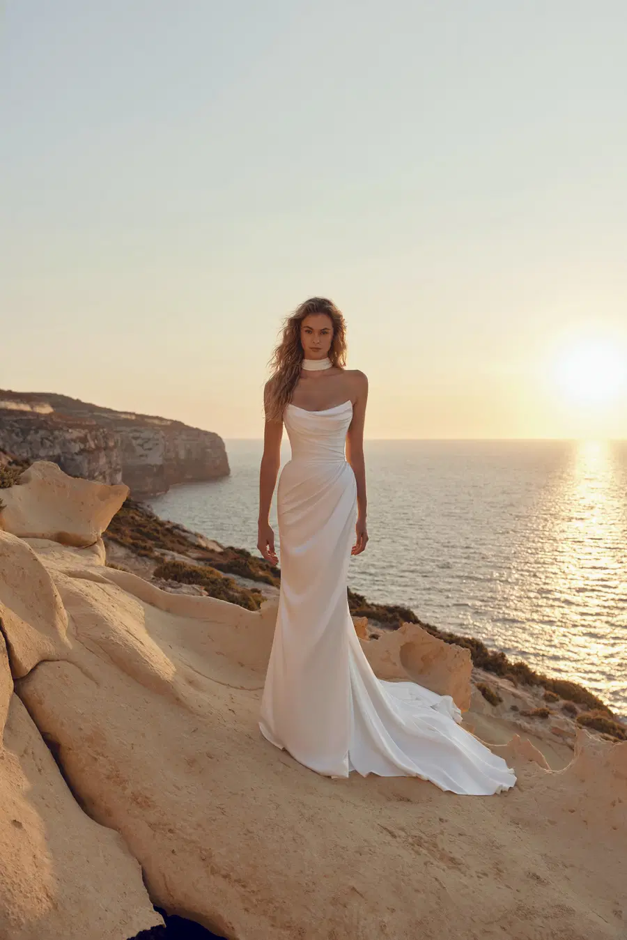 Anna by Eva Lendel: Trumpet silhouette, straight neckline, sleeveless, satin