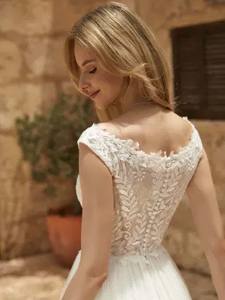 JOLIE by Bianco Evento - view 4 of 4