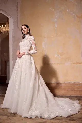 Louisa by Josephine Scott - view 6 of 9