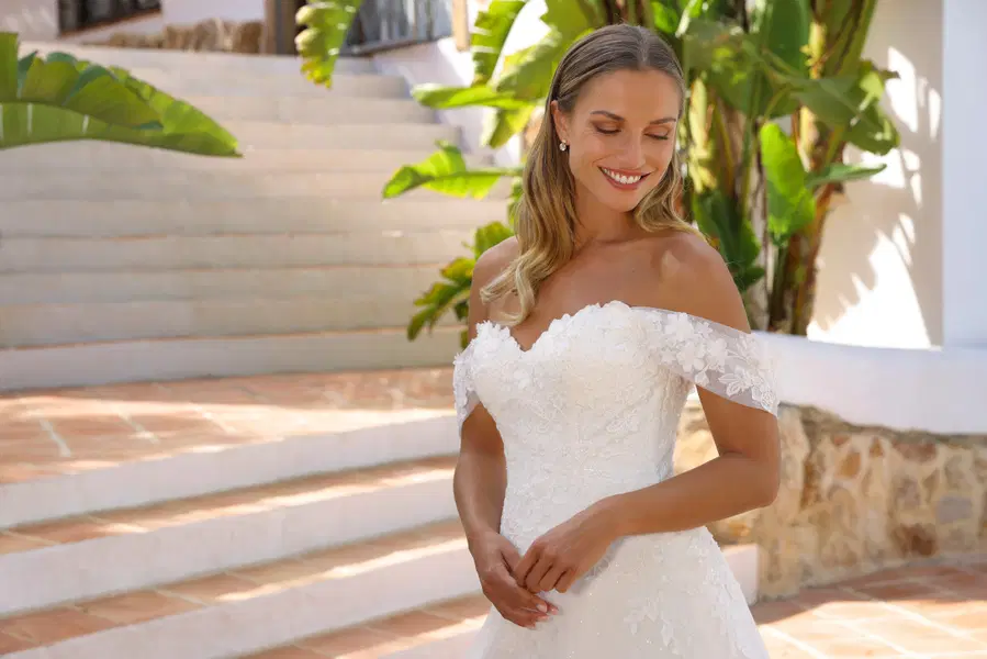 Ariana by Azuree Bridal - view 3 of 3