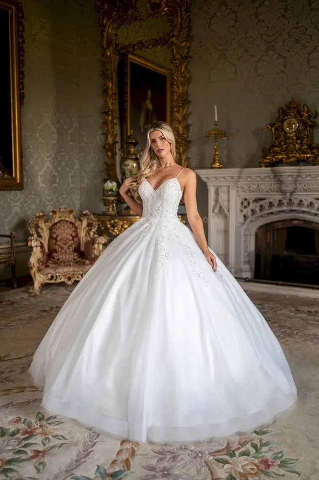 RB6196 by Rachel Allan: Ball Gown silhouette, sweetheart neckline, sleeveless, tulle