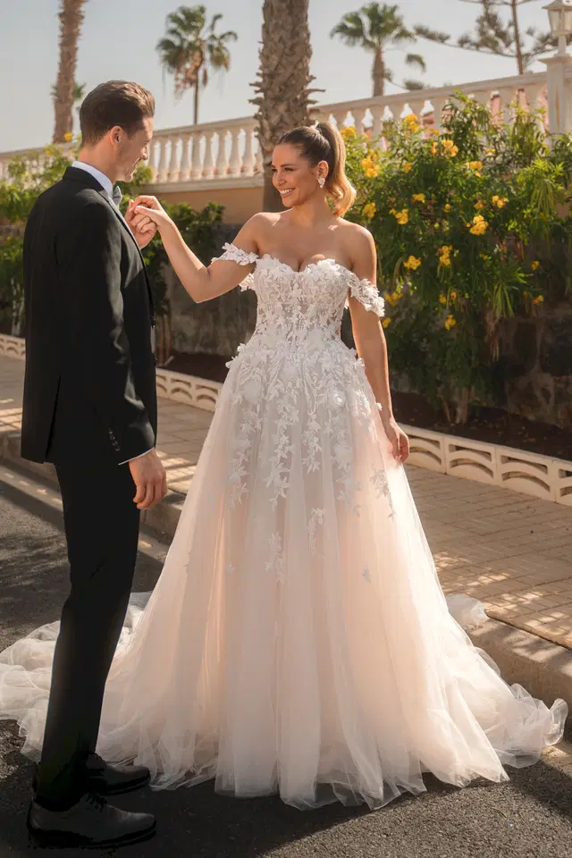 82309 by Diane Legrand: A-Line silhouette, sweetheart neckline, lace