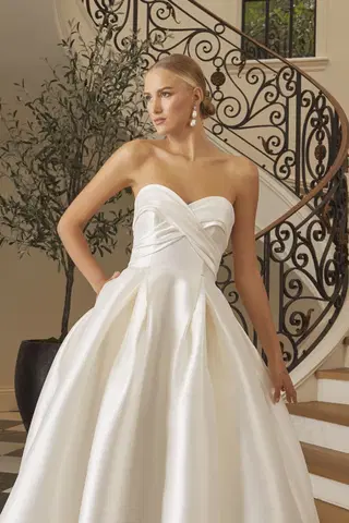 Lorelai by Casablanca Bridal - view 3 of 7