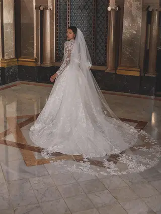 DP539 by Demetrios - view 3 of 8
