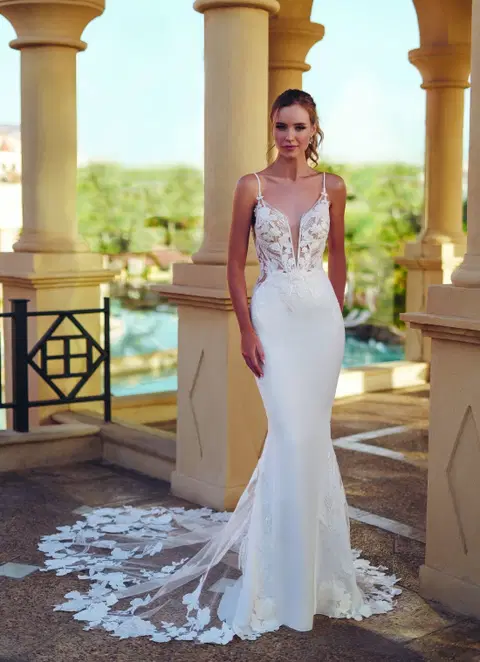 Samantha wedding dress by Enzoani, mermaid, lace