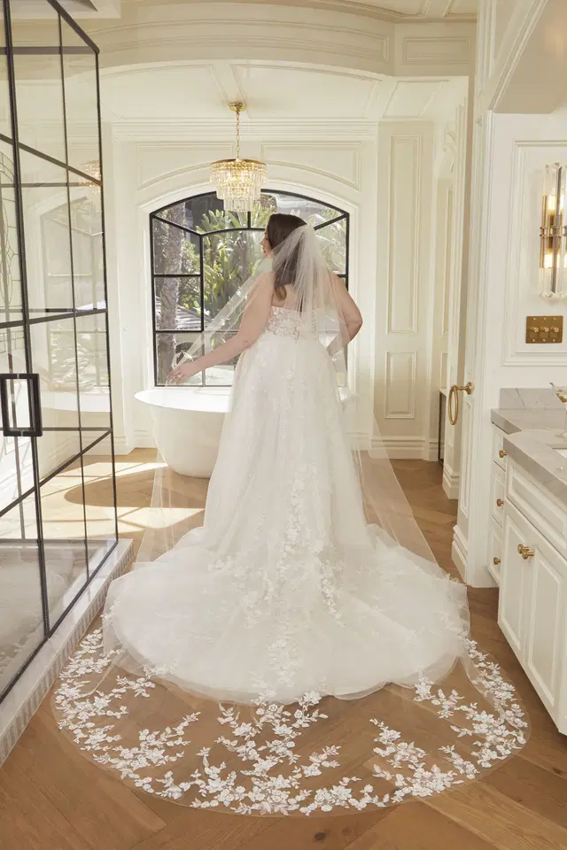 Dahlia Curvy by Casablanca Bridal - view 8 of 8